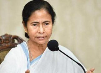 ममता के झुकने के बाद भी नहीं माने डॉक्टर्स, कल भी जारी रहेगी हड़ताल