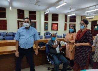 कल्याणी विश्वविद्यालय में कोरोना टीकाकरण शुरू